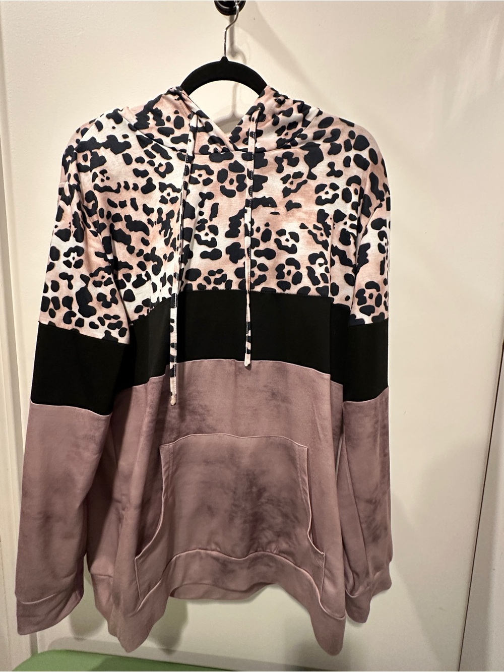 Women's Pink Leopard Colorblock Plush Hoodie 2X